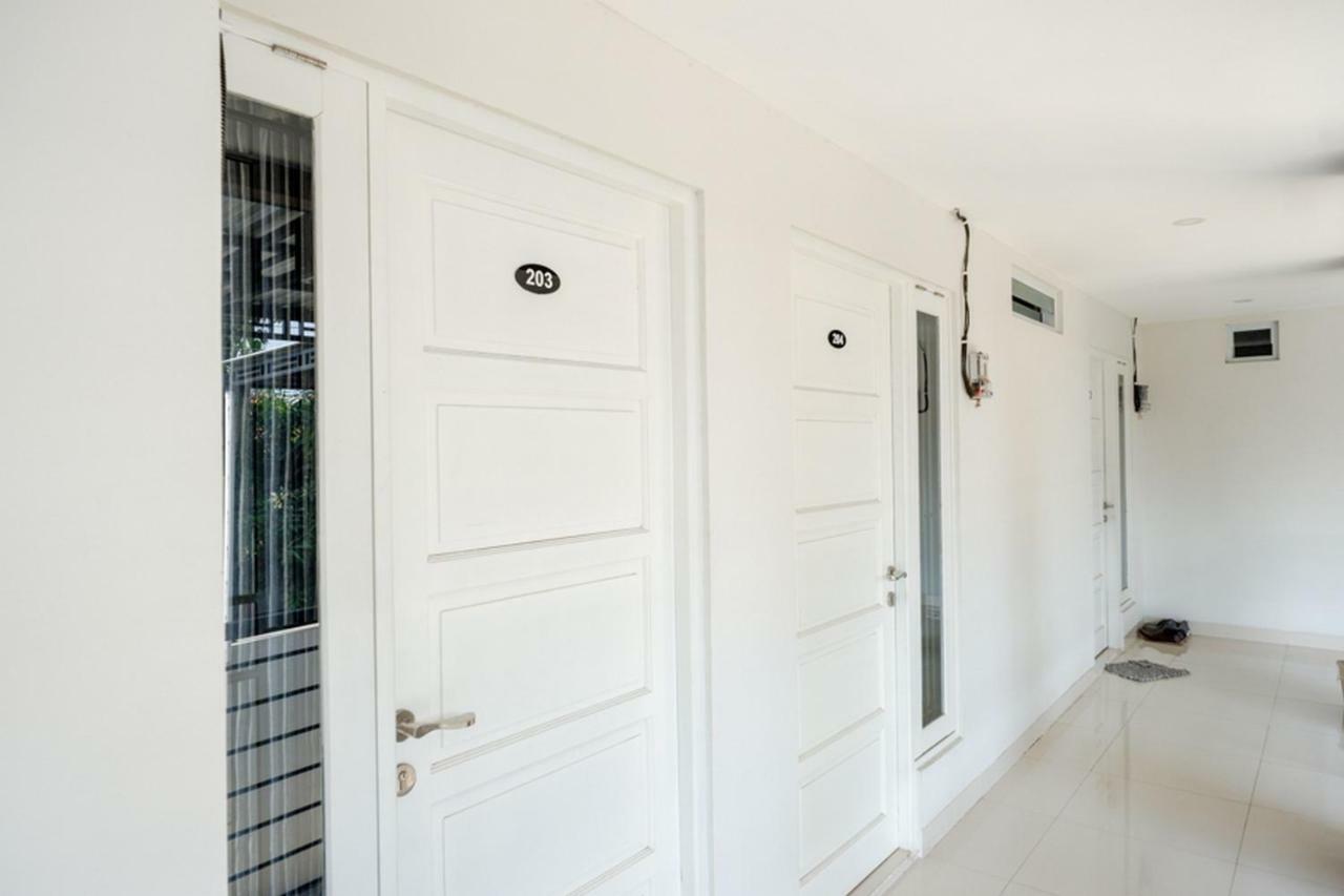 Reddoorz Plus Syariah Near Stasiun Tegal 2 Exterior foto